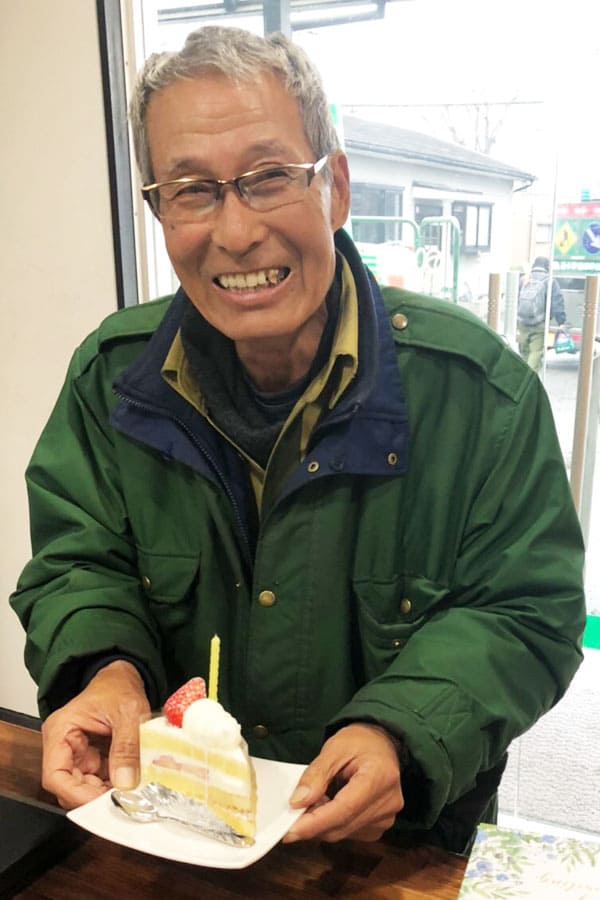 誕生日はケーキ・プレゼント！